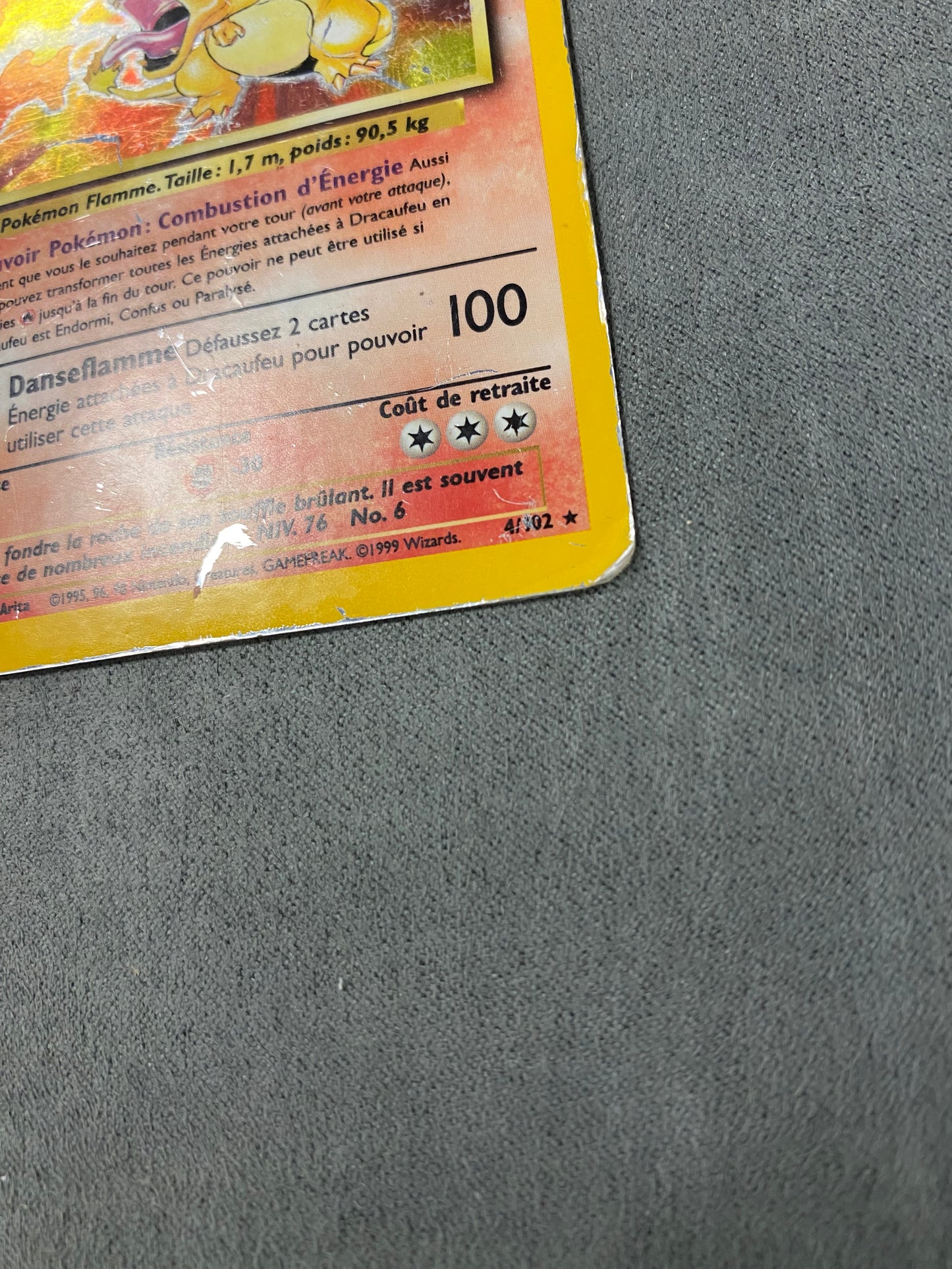 Carte pokémon Dracaufeu 4/102 set de base